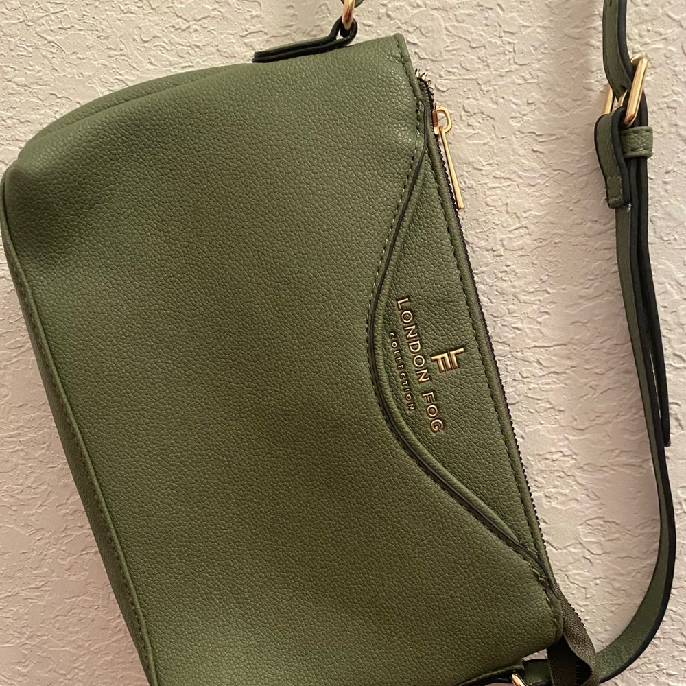 London Fog Modern Green leather Crossbody Bag